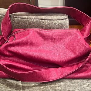 Women's Vegan Leather Shoulder Bag in Bright Fuchsia